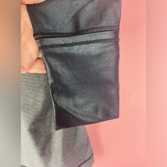 Lululemon Half Zip Pullover Striped Print ( Size 6) Color Black/Gray - Picture 6 of 12